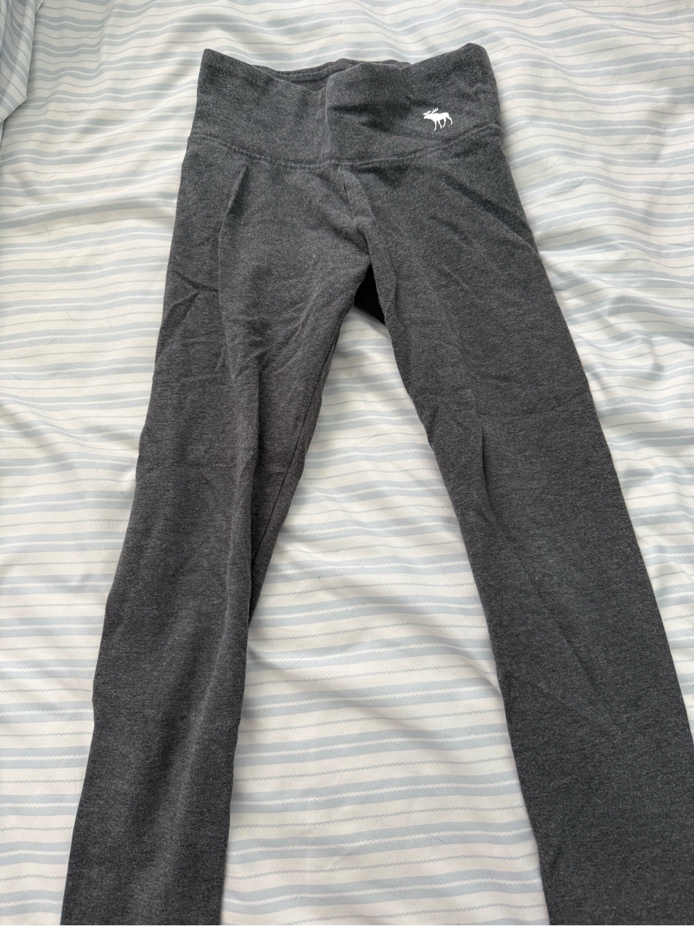 abercrombie kids Charcoal Gray Stretch Leggings